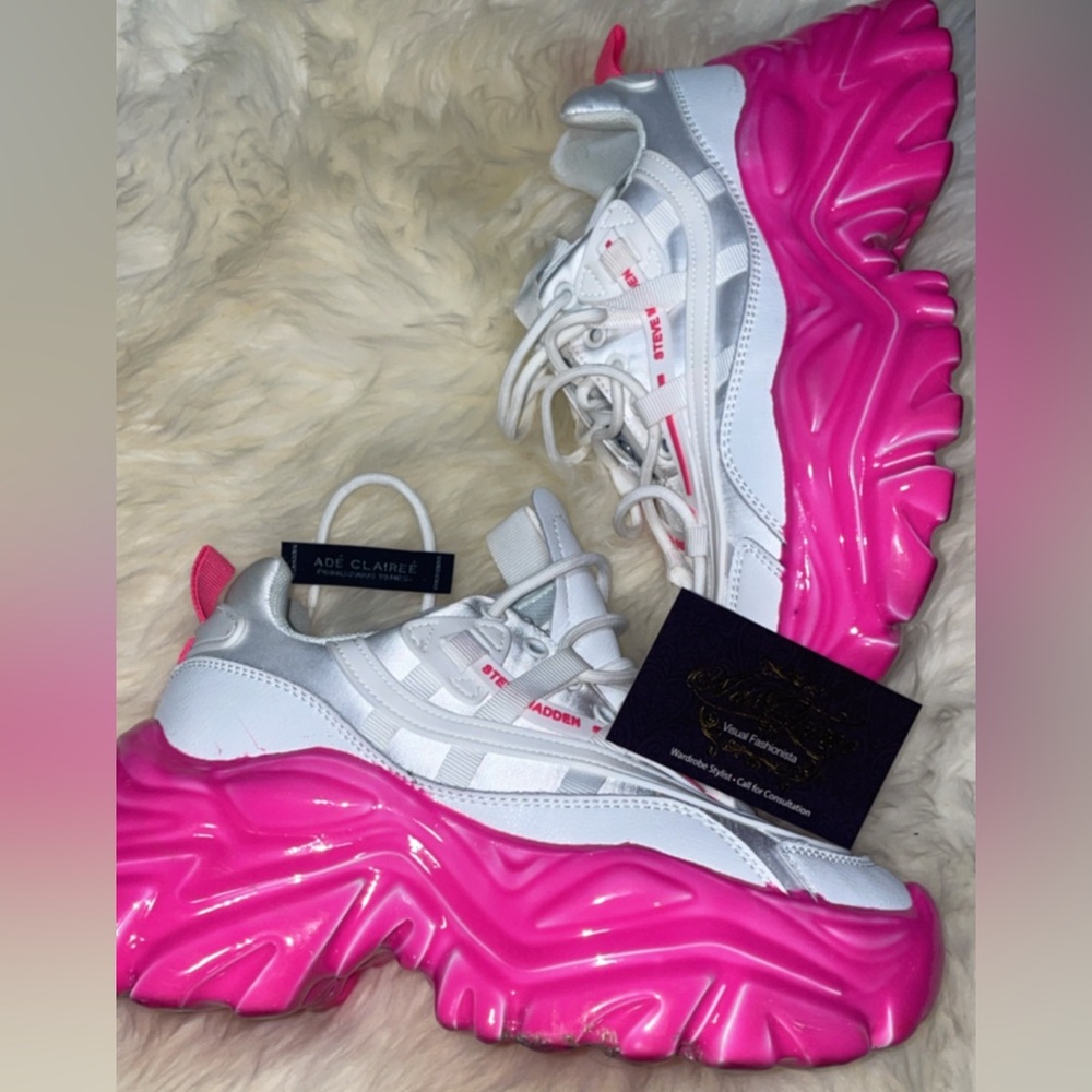 😍Steve Madden 🩷BARBIE SNEAKERS 🩷